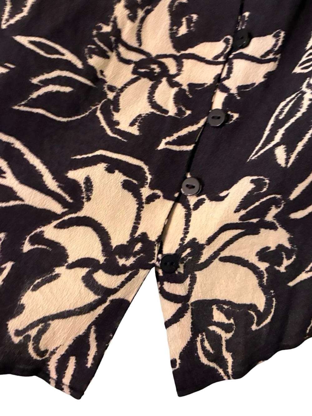 Ba&sh Sessee Floral-Print Blouse in Black and Ecru, Size US 4. - Picture 8 of 12